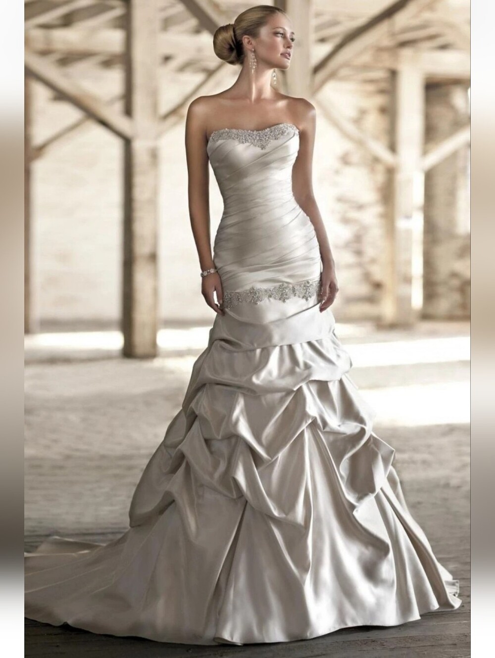 Essense of Australia Ivory fit and flare Strapless Wedding Dress size 10 D1237